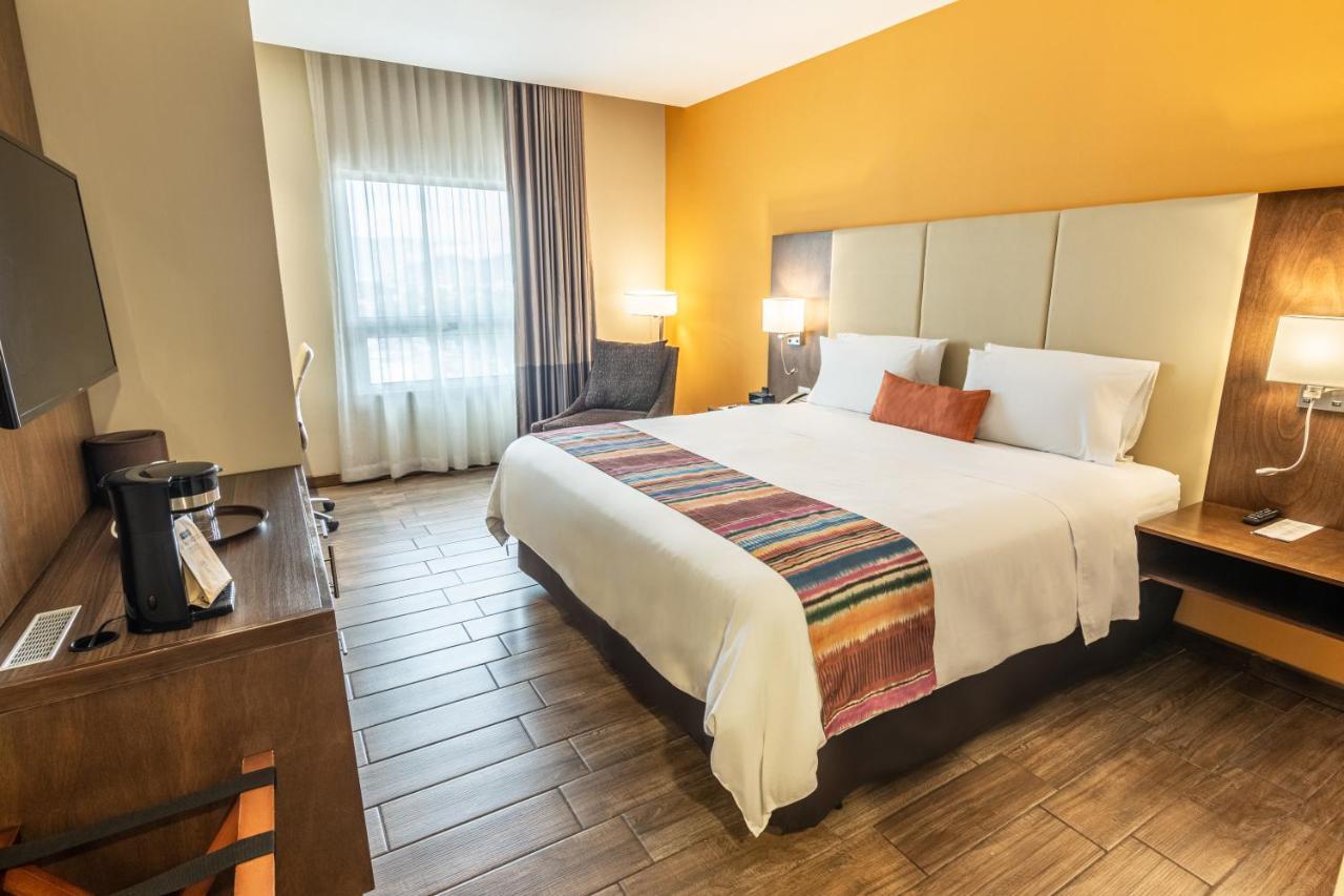 Latam Hotel Plaza Pradera Quetzaltenango Exterior photo