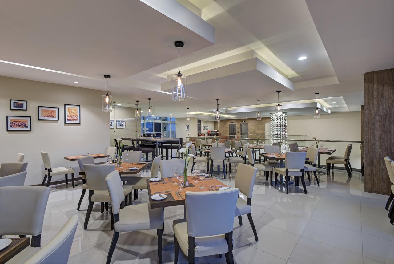 Latam Hotel Plaza Pradera Quetzaltenango Exterior photo